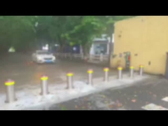 Trụ chắn an toàn chống va chạm tự động: Lựa chọn giữa lắp đặt có bích và lắp đặt âm